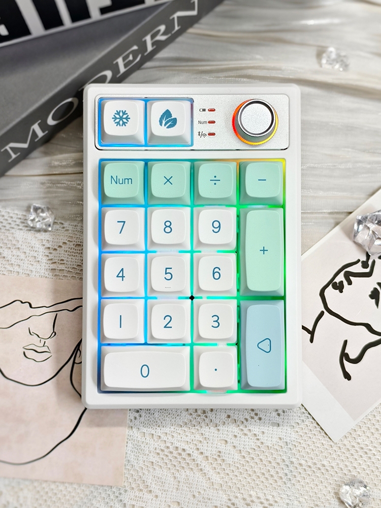 Desk Setup Programmer - Dreifach-Modus Bluetooth KEYCOOL Programmierbares Mini-Gaming-Pad K19